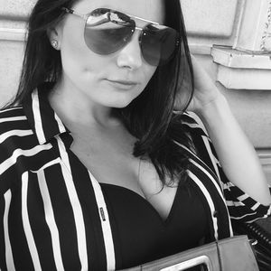 Meet your Posher, Nadine